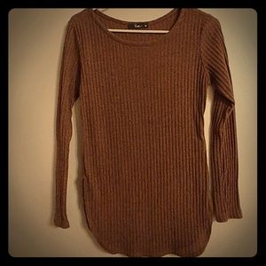 MaroonisI Brown sweater shirt